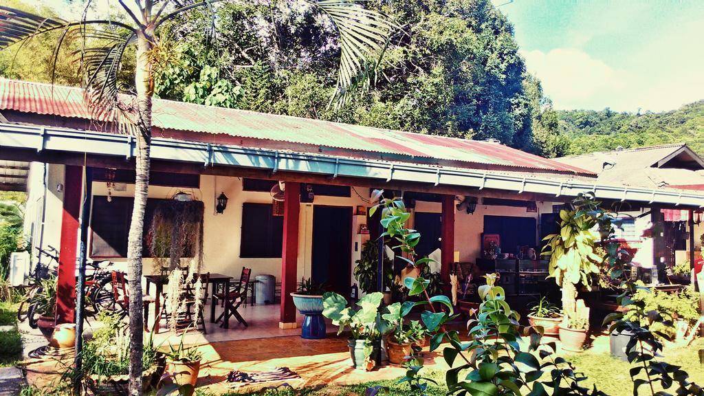 Bunk Inn At Shaka Langkawi Exterior photo